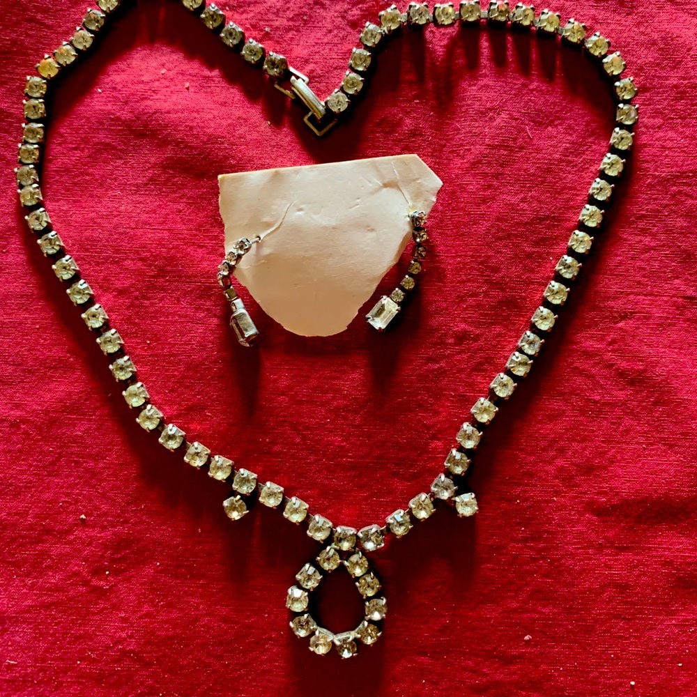 Bling necklace & earrings